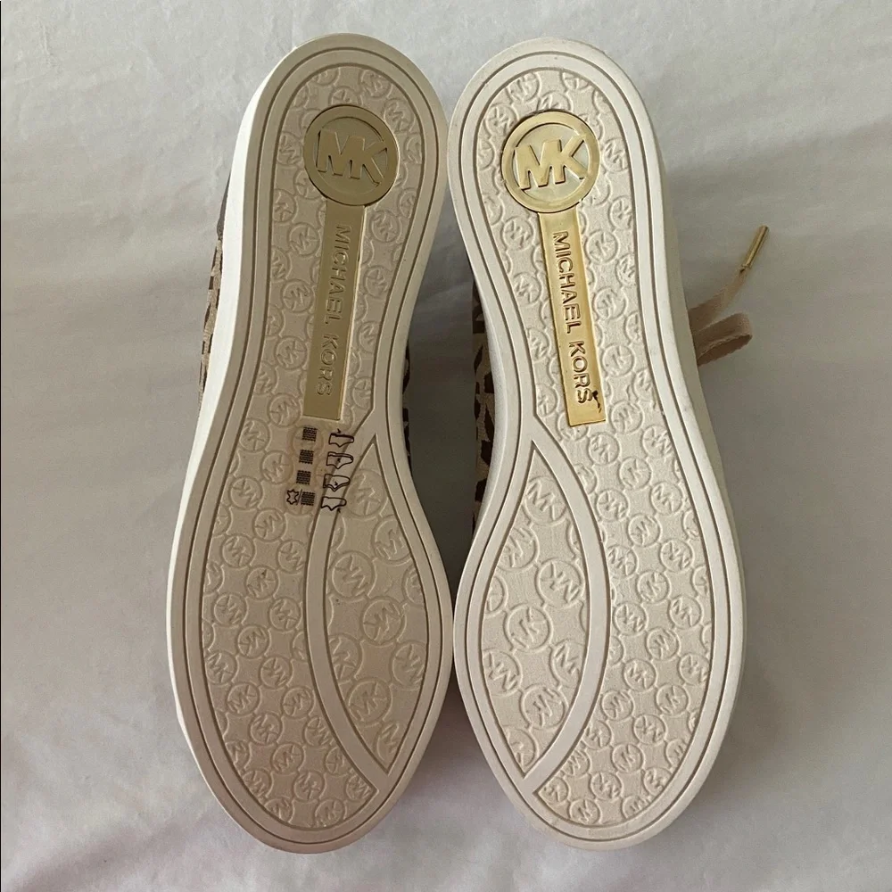 Michael Kors MK City Sneaker Monogram Jacquard Size 8.5 - Picture 5 of 11